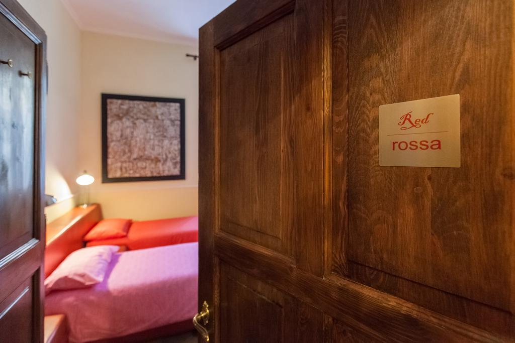 Hotel Surprising In Rom Zimmer foto